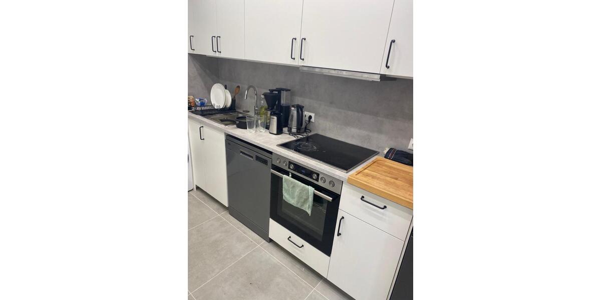 Etagenwohnung Hamburg Schnelsen - 5 Zimmer, 12 m&sup2;, 650&euro; | Angebot:25291528