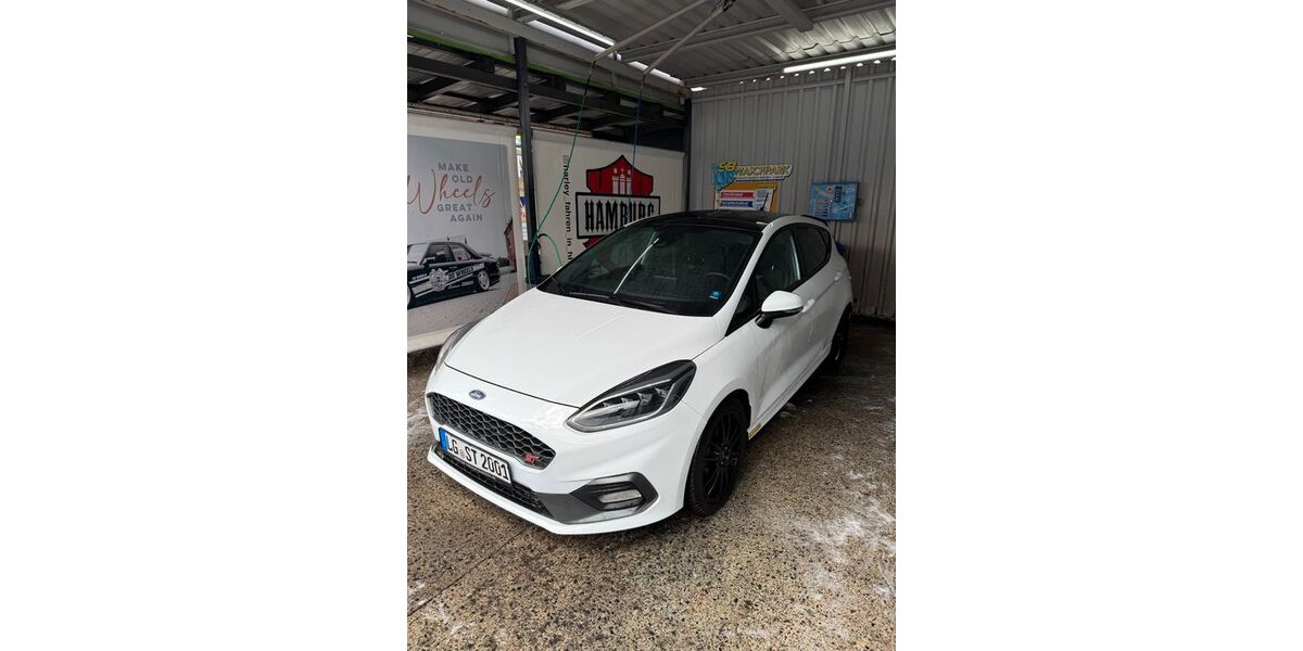 Ford Fiesta 57.000 km 14.299 &euro; Hamburg 22529