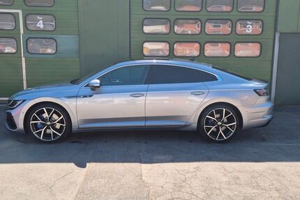 VW Arteon 102.000 km 32.200 &euro; Bargfeld-Stegen 23863