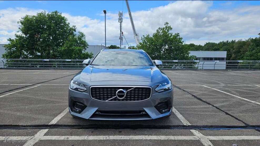 V90
