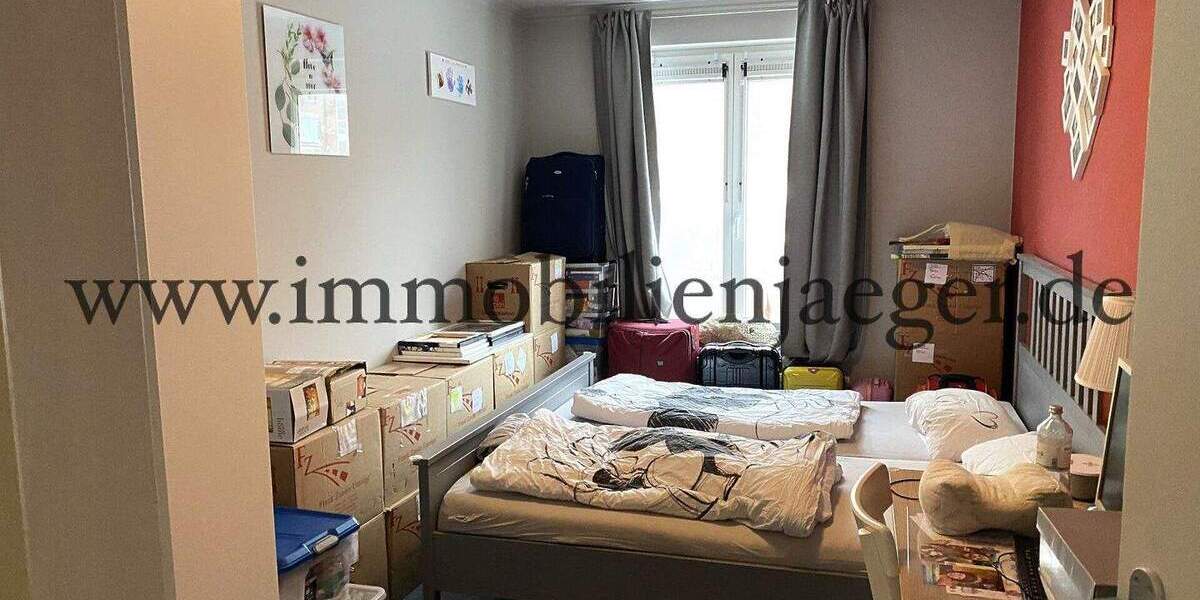 Kohfurth in 2.Hausreihe - helle Eckwohnung im Hochparterre mit Terrasse - 2x Bäder, EBK, TG möglich 4 zimmer