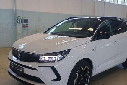 Opel Grandland (X) 23.519 km 23.445 € Uetersen bei Hamburg 25436