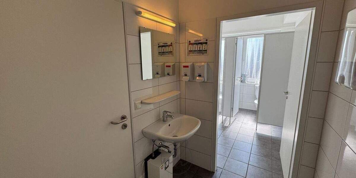 Gewerbeobjekt Hamburg Billbrook - 1 Zimmer, 360 m&sup2;, 3.924&euro; | Angebot:26731378