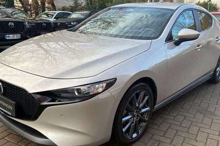 Mazda 3 20.460 km 23.450 &euro; Hamburg 21033