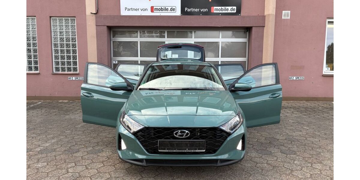 Hyundai i20 56.761 km 15.470 &euro; Hamburg 20537