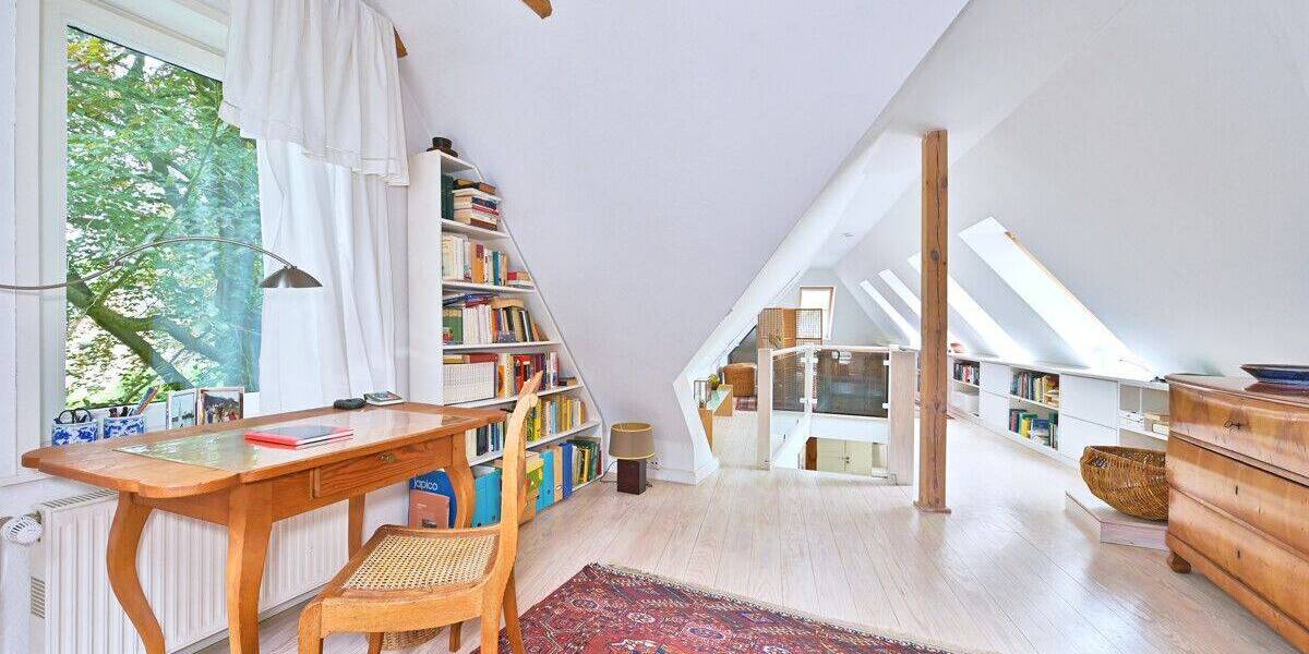 Mehrfamilienhaus, Wohnhaus Rissen Rissen - 8 Zimmer, 265 m&sup2;, 1.050.000&euro; | Angebot:26851942
