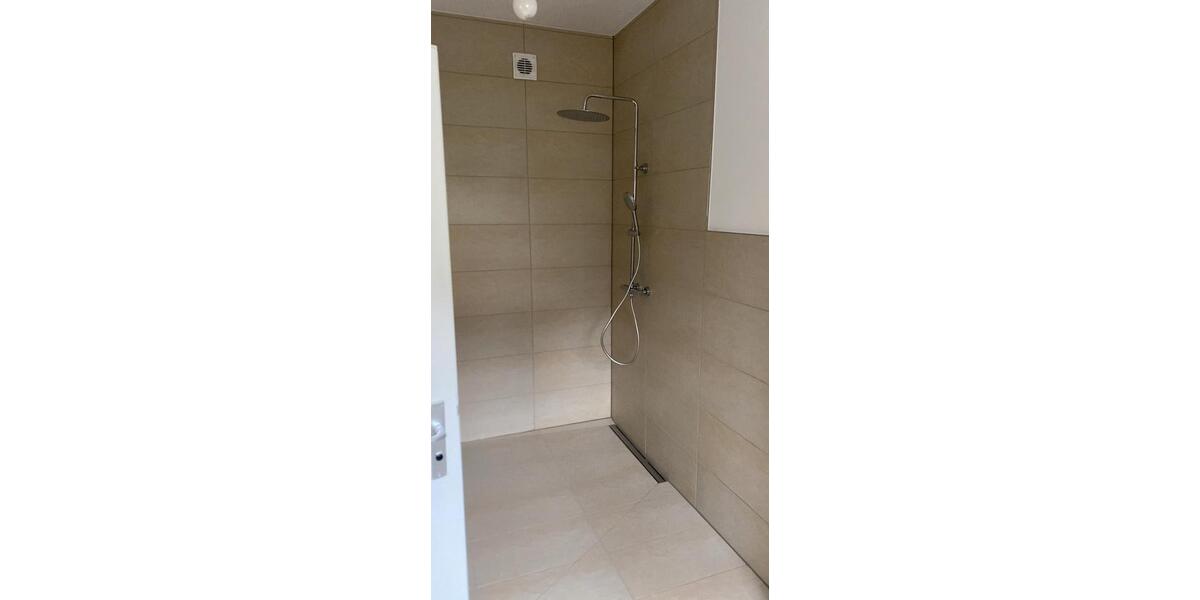 Erdgeschoßwohnung Hamburg Wandsbek - 4 Zimmer, 130 m&sup2;, 2.300&euro; | Angebot:26227764