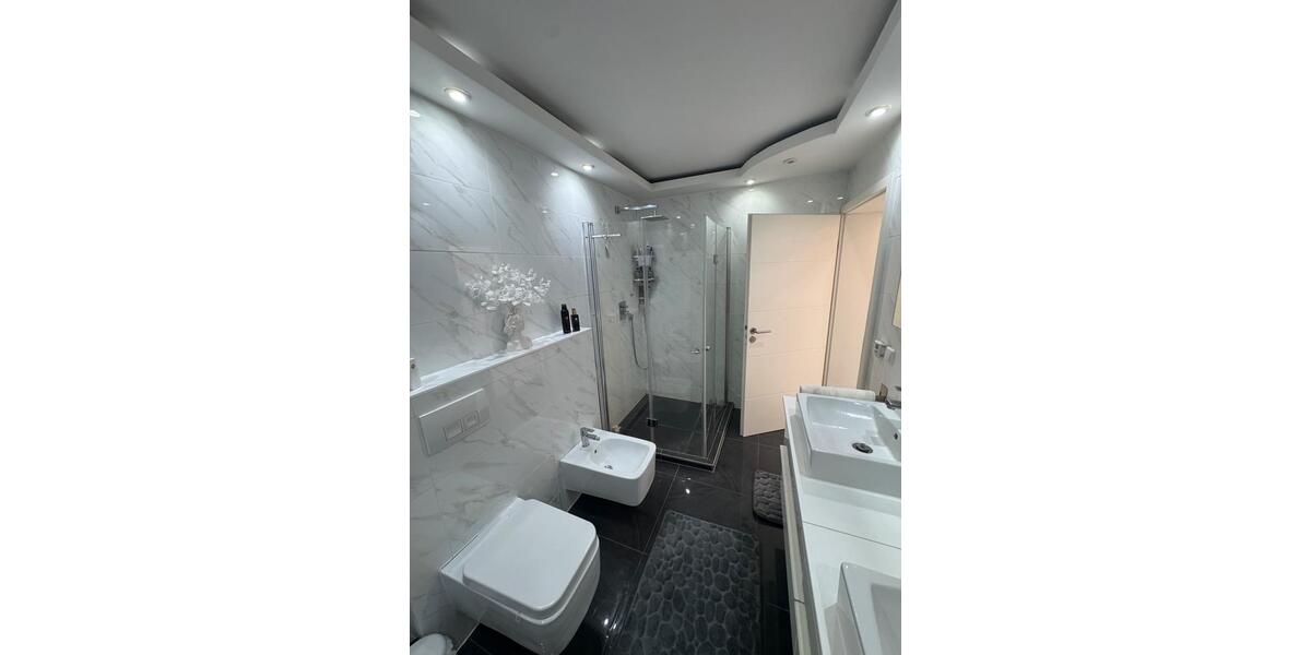 Erdgeschoßwohnung Hamburg Harburg - 3 Zimmer, 99 m&sup2;, 1.700&euro; | Angebot:26282101