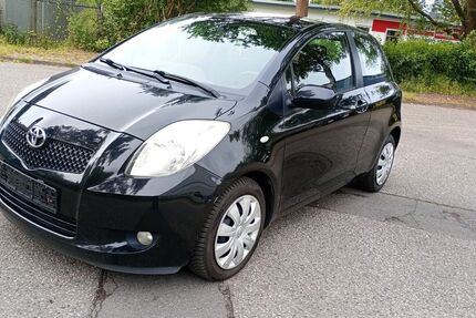 Toyota Yaris 235.000 km 1.799 &euro; Bargteheide bei Hamburg 22941