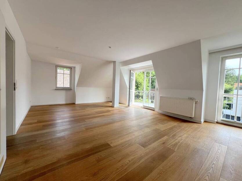 Große 2-Zi.-Wohnung in Volksdorf