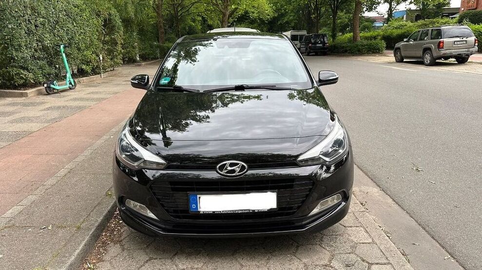 i20