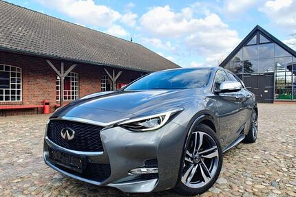 INFINITI Q30 118.000 km 15.999 &euro; Norderstedt 22844