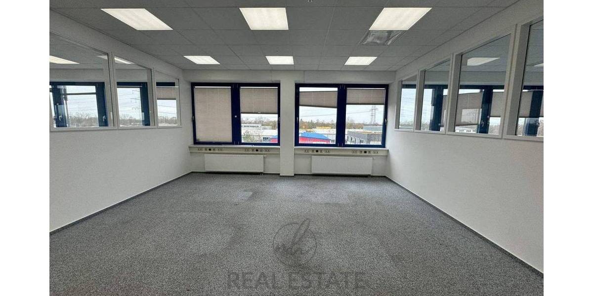 Gewerbeobjekt Hamburg Rahlstedt - 2 Zimmer, 66 m&sup2;, 858&euro; | Angebot:26862540