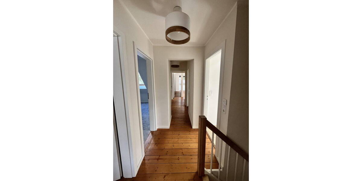 Doppelhaushälfte Hamburg Sasel - 7 Zimmer, 135 m&sup2;, 3.300&euro; | Angebot:26275113