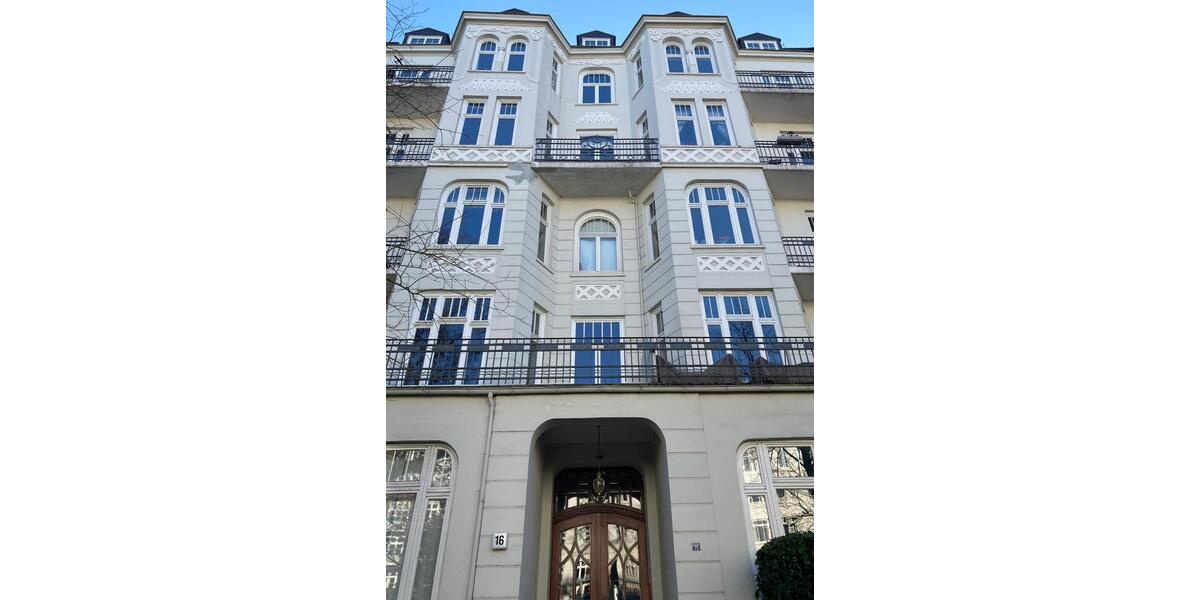 Dachgeschoßwohnung Hamburg Eppendorf - 3.5 Zimmer, 98 m&sup2;, 850.000&euro; | Angebot:25933215