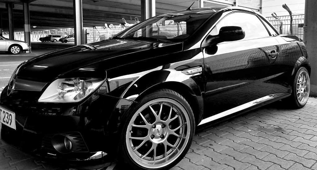 Opel Tigra 204.000 km 1.665 € Hamburg 22147