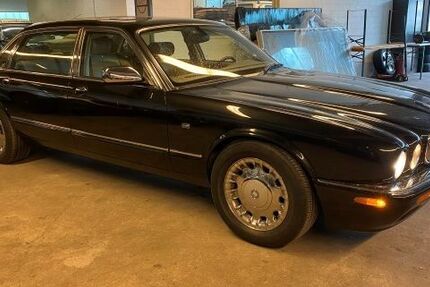 Jaguar XJ 71.632 km 24.900 &euro; Barsbüttel 22885
