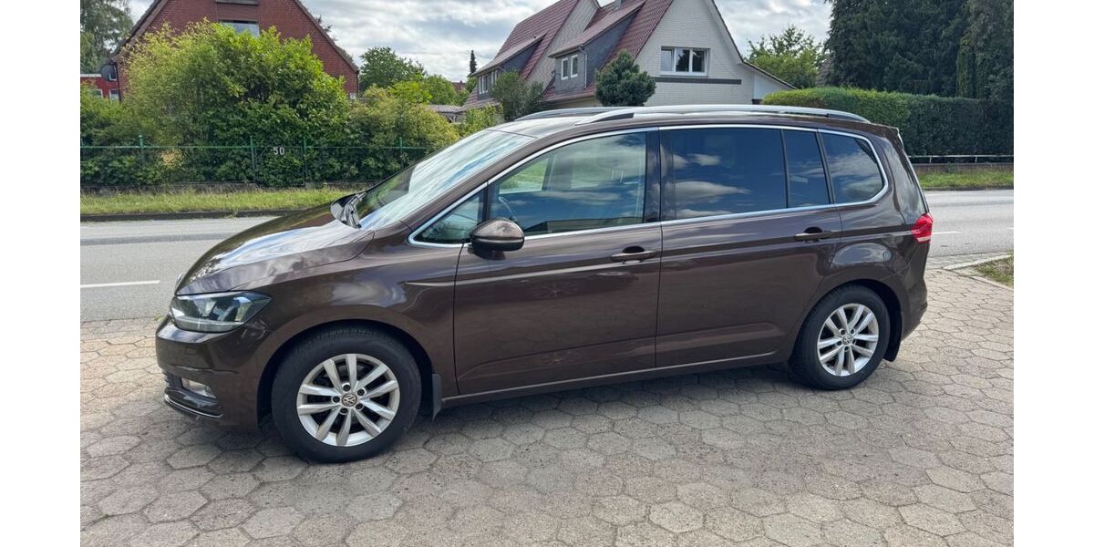 VW Touran 370.000 km 7.700 &euro; Stelle 21435