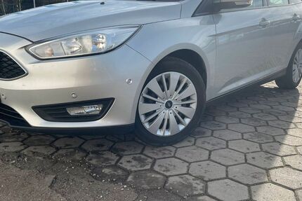 Ford Focus 170.291 km 4.990 &euro; Hamburg 20537