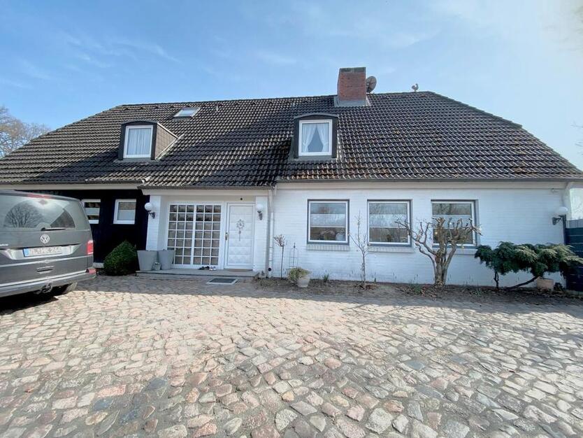 Architektenhaus 300qm.Wohnfläche 1323qm.Grundstück