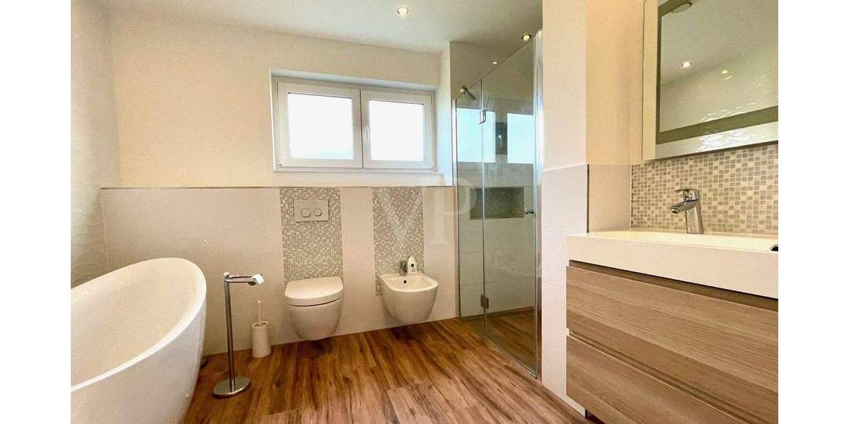 Einfamilienhaus Glinde - 7 Zimmer, 225 m&sup2;, 895.000&euro; | Angebot:24726742