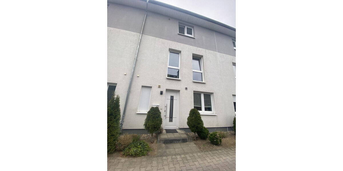 Reihenmittelhaus Quickborn - 4 Zimmer, 123 m&sup2;, 1.700&euro; | Angebot:26188528