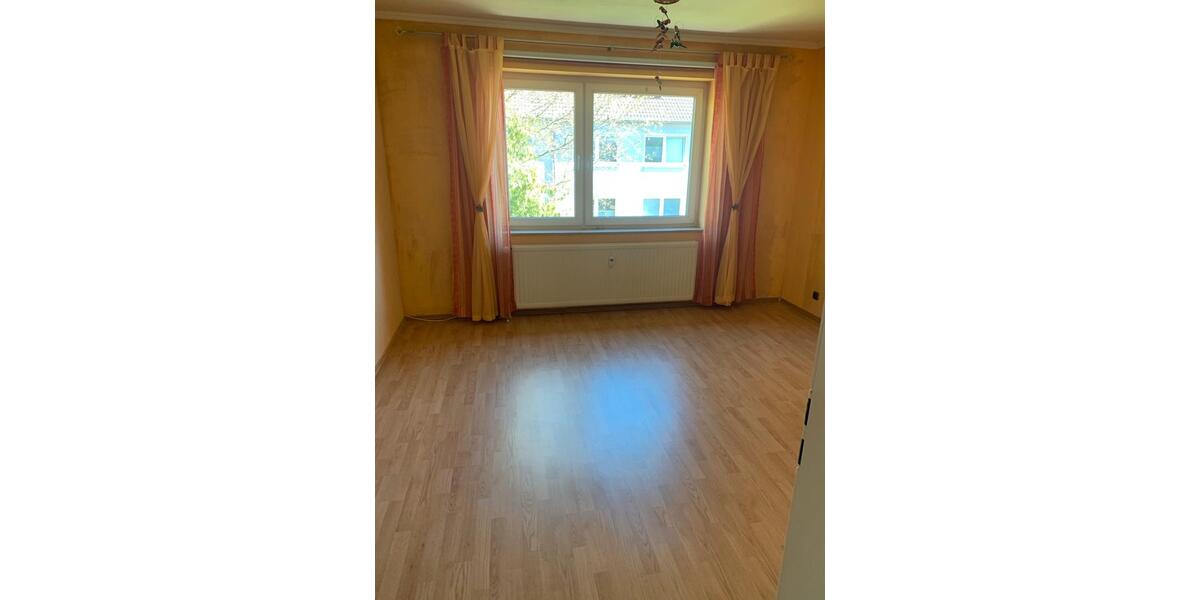 Etagenwohnung Ellerau - 4 Zimmer, 101 m&sup2;, 280.000&euro; | Angebot:26600972
