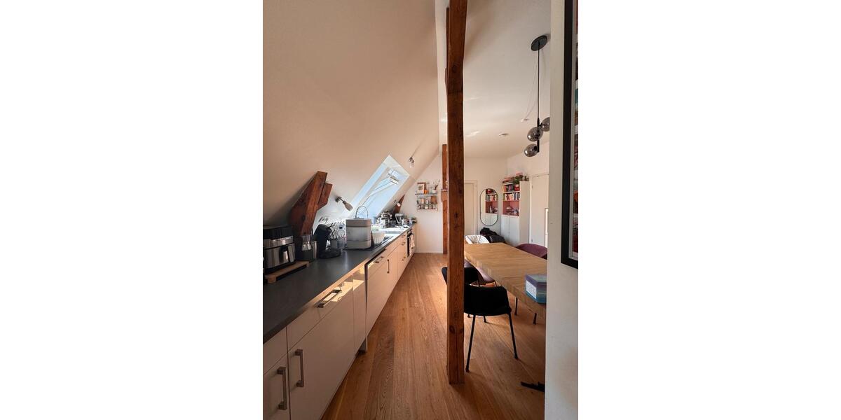Dachgeschoßwohnung Hamburg Altona - 2 Zimmer, 60 m&sup2;, 1.271&euro; | Angebot:26368646