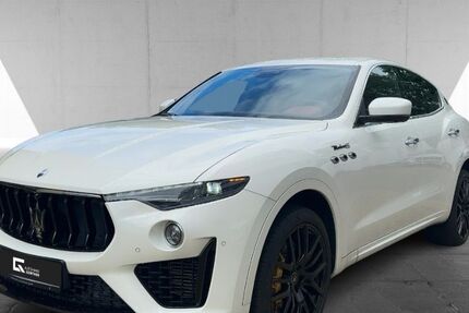 Maserati Levante 47.892 km 67.450 € Hamburg 20537
