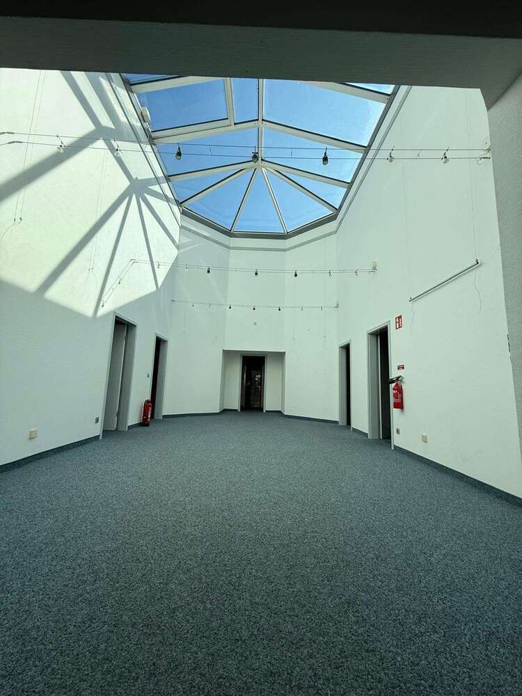 Büro in Jesteburg 4.800 € 530 m²