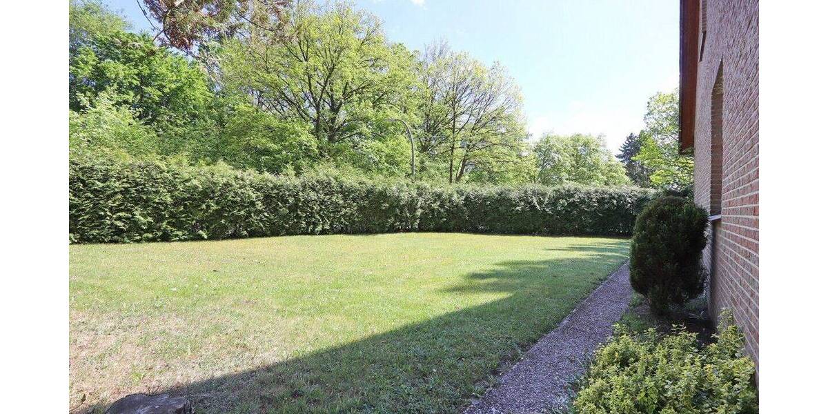 Einfamilienhaus Hamburg Langenhorn - 8 Zimmer, 191 m&sup2;, 450.000&euro; | Angebot:26806972