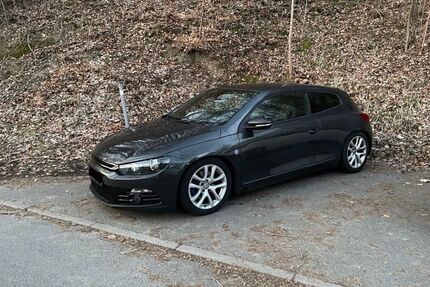 VW Scirocco 215.349 km 3.999 &euro; Hamburg 21037