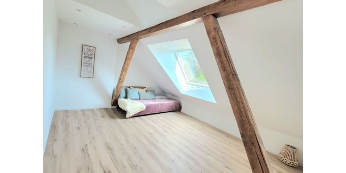 Provisionsfrei* Sonniger Garten mit modernem Traumhaus nahe Internationale Schule - Reihenmittelhaus Hamburg Altona | Angebot:26227930
