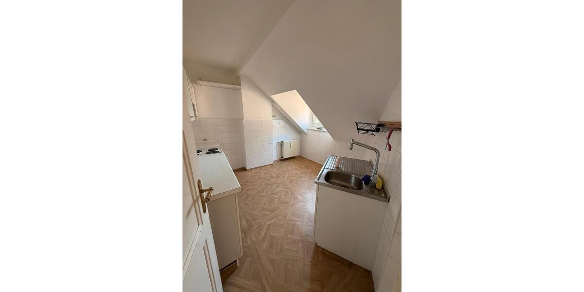 Dachgeschoßwohnung Hamburg Altona - 2 Zimmer, 60 m&sup2;, 913&euro; | Angebot:25421223