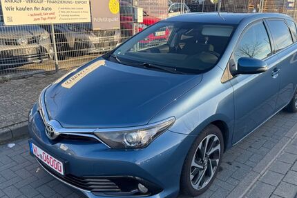 Toyota Auris 205.870 km 8.499 &euro; Winsen (Luhe) 21423
