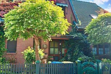 Courtagefrei - Traumhaus in exklusiver Wohnstrasse Nähe Krupunder See Pool - Whirlpool- Studio - Ankleidezimmer zimmer
