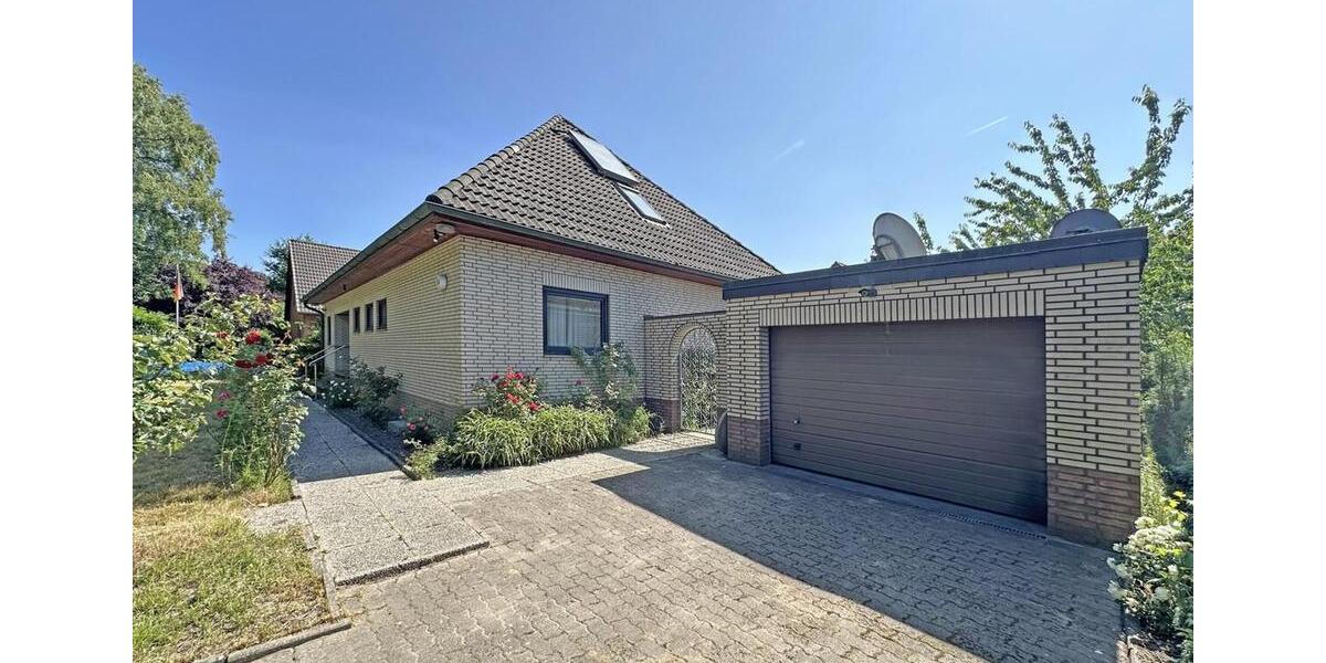 Dachgeschoßwohnung Hamburg Niendorf - 4 Zimmer, 101 m&sup2;, 1.800&euro; | Angebot:26407335