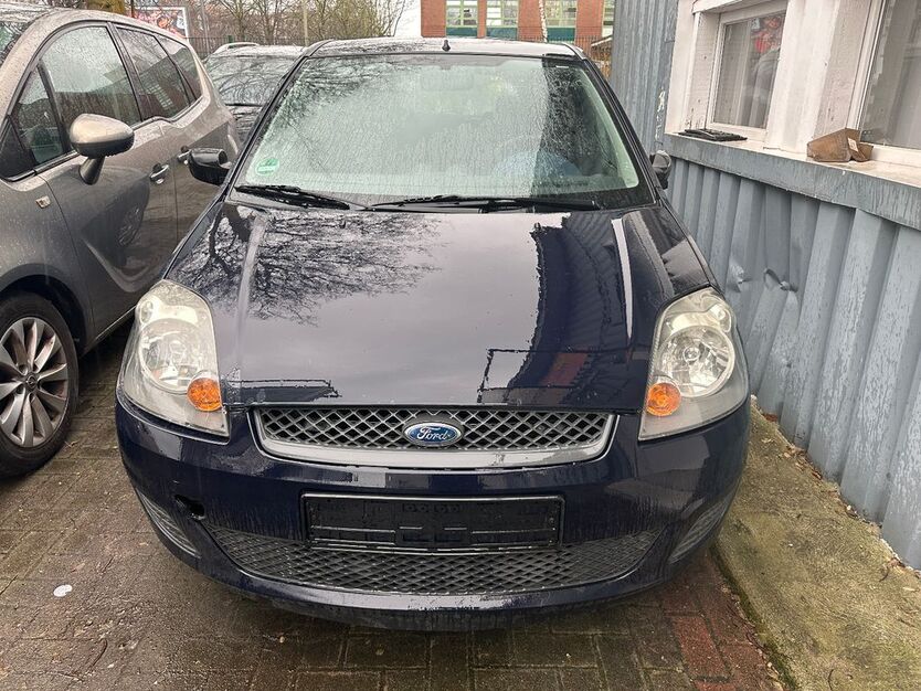 Ford Fiesta 213.047 km 1.900 € Hamburg 22047