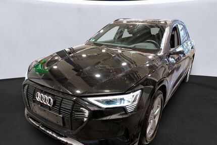 Audi e-tron 65.429 km 36.990 &euro; Hamburg 22047