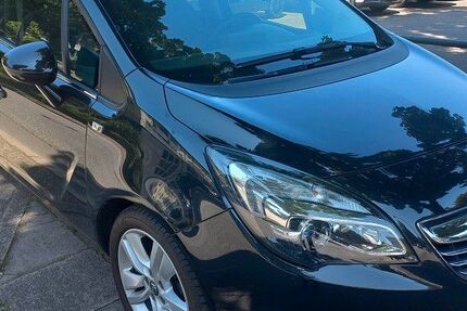 Opel Meriva 128.502 km 7.700 € Hamburg 21031
