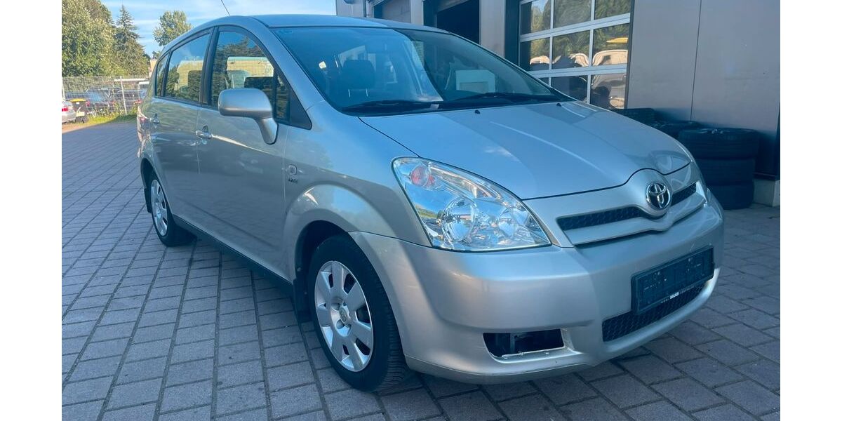 Toyota Corolla Verso 96.500 km 4.899 &euro; Pinneberg 25421