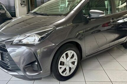 Toyota Yaris 54.940 km 12.299 &euro; Buxtehude 21614