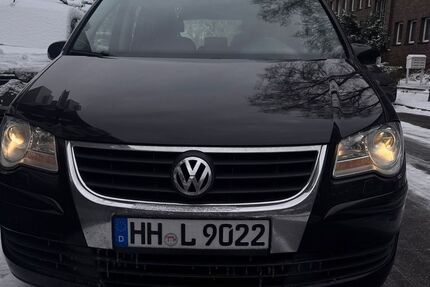 VW Touran 183.000 km 6.450 &euro; Rellingen 25462
