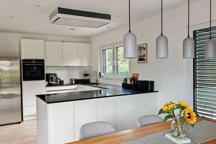 Haus Hamburg Wandsbek - 4 Zimmer, 114 m&sup2;, 2.526&euro; | Angebot:26872012