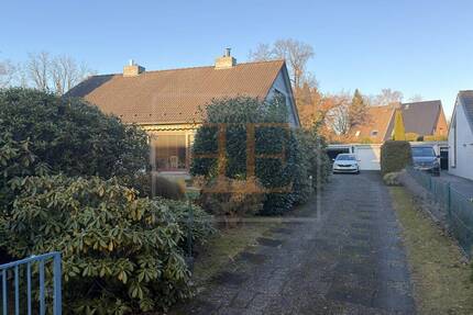 Klassische DHH mit Vollkeller und Garage in ruhiger Sackgassenlage von Ahrensburg - Haus Ahrensburg | Angebot:26121169