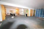 Zentrales Büro mit großer beheizbarer Lagerhalle im zentralem Norden !