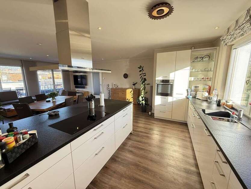 Wohnung zum Kaufen in Niendorf 1.090.000 € 155 m²