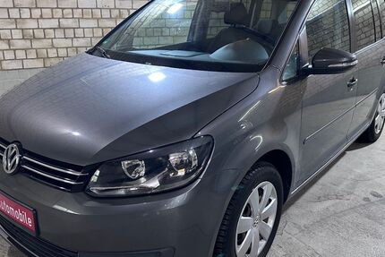 VW Touran 130.961 km 7.350 € Hamburg 21079