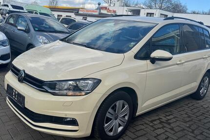 VW Touran 263.000 km 11.800 &euro; Hamburg 20537