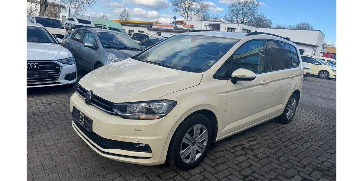 VW Touran 263.000 km 11.800 &euro; Hamburg 20537